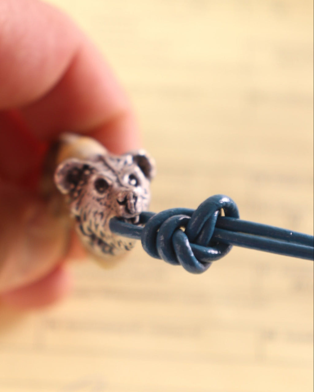 Schwarzbärkralle als Kette
