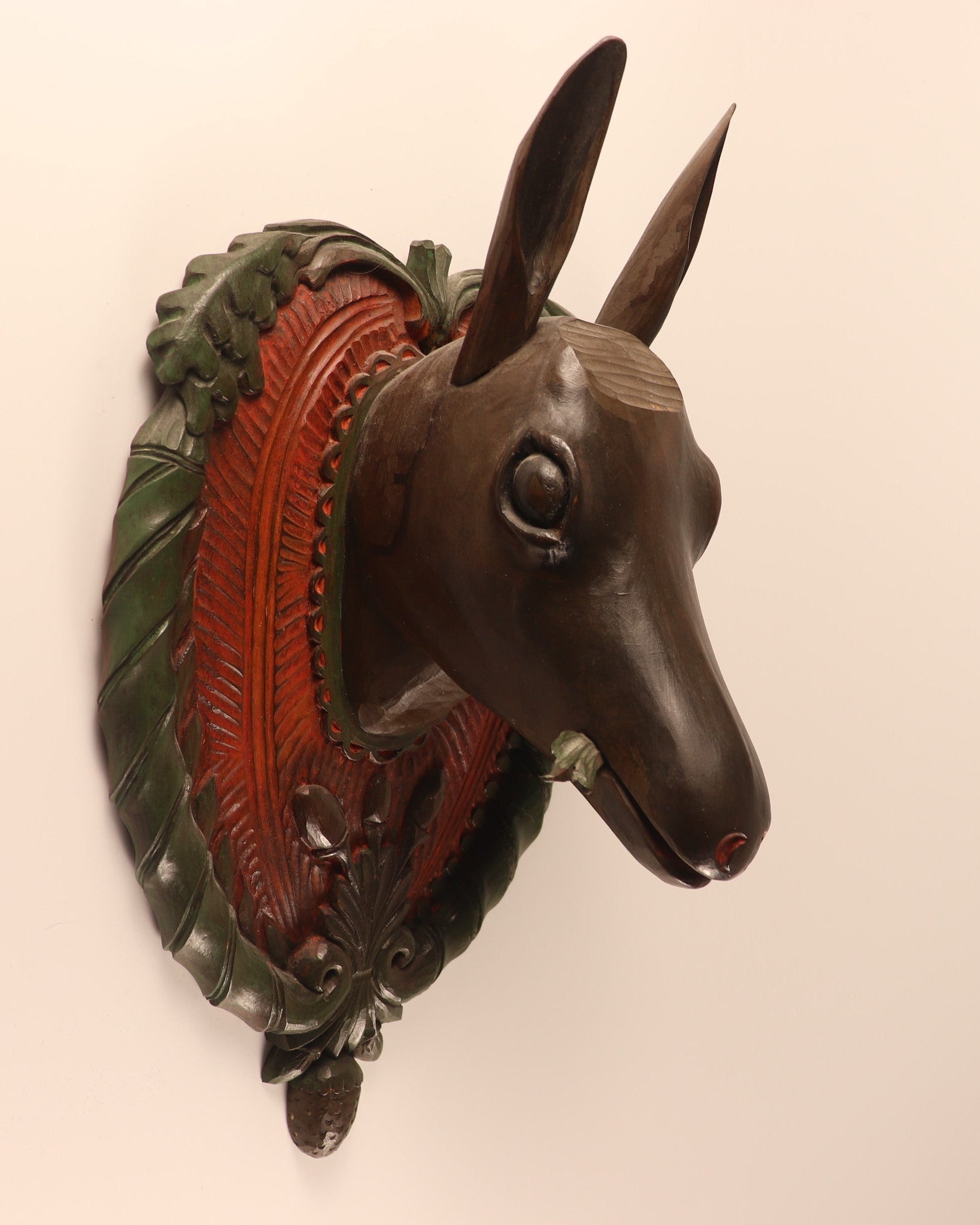Rübenkopf Hirschkopf geschnitzt